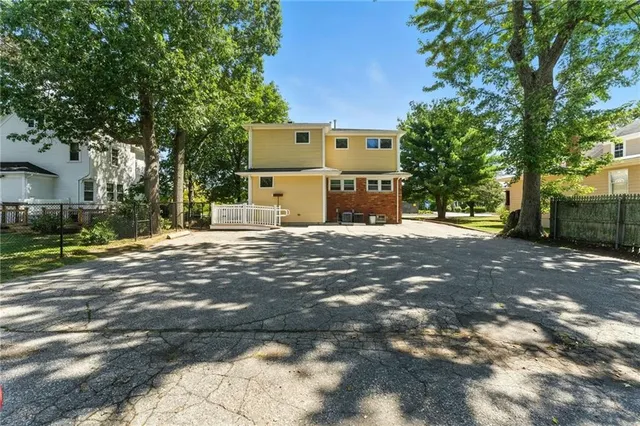 $415,000 | 2789 Post Road, Warwick, RI 02886