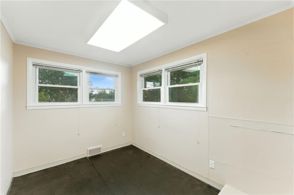 2789 Post Road Warwick, RI 02886 - Photo 7 of 30