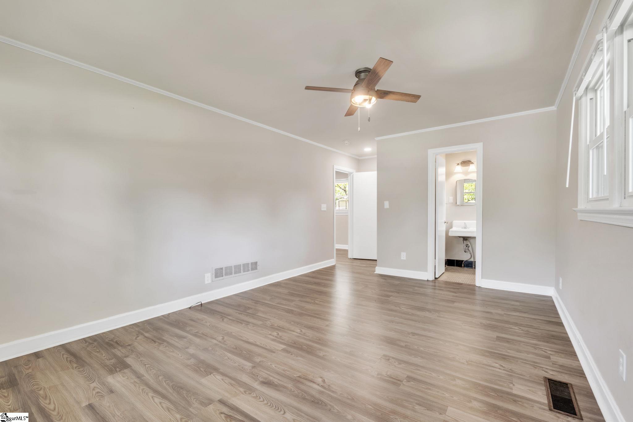 4104 Edwards Road Taylors, SC 29687 - Photo 17 of 36 Gallery Image 17