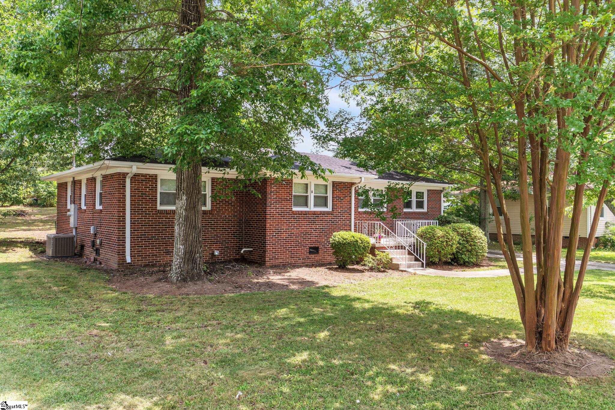 4104 Edwards Road Taylors, SC 29687 - Photo 31 of 36 Gallery Image 31