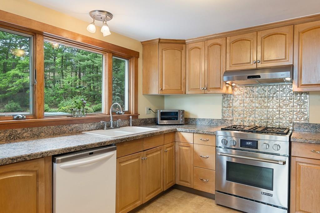 717 Reservoir Road Lunenburg, MA 01462 - Photo 11 of 41 Gallery Image 11