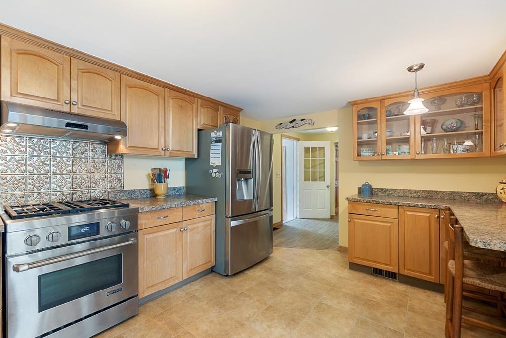 717 Reservoir Road Lunenburg, MA 01462 - Photo 9 of 41 Gallery Image 9