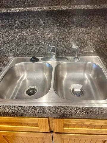 a close view of sink and tap