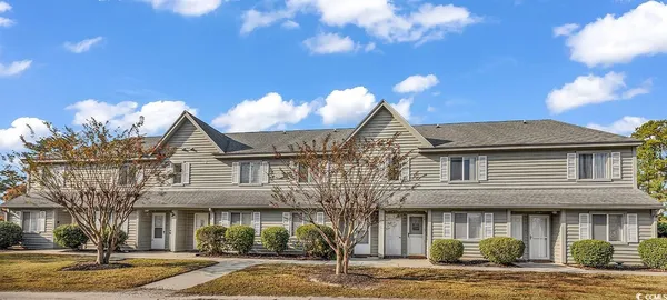 $119,900 | 925 Fairwood Lakes Drive, Unit 25J, Myrtle Beach, SC 29588