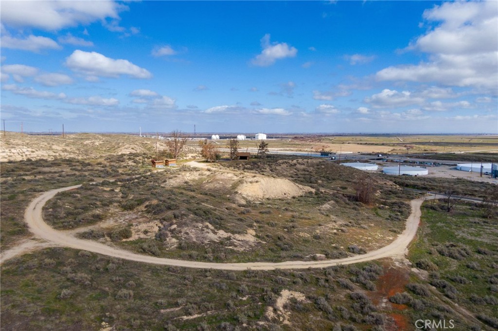 30300 Golf Course Road Taft, CA 93268 - Photo 12 of 15