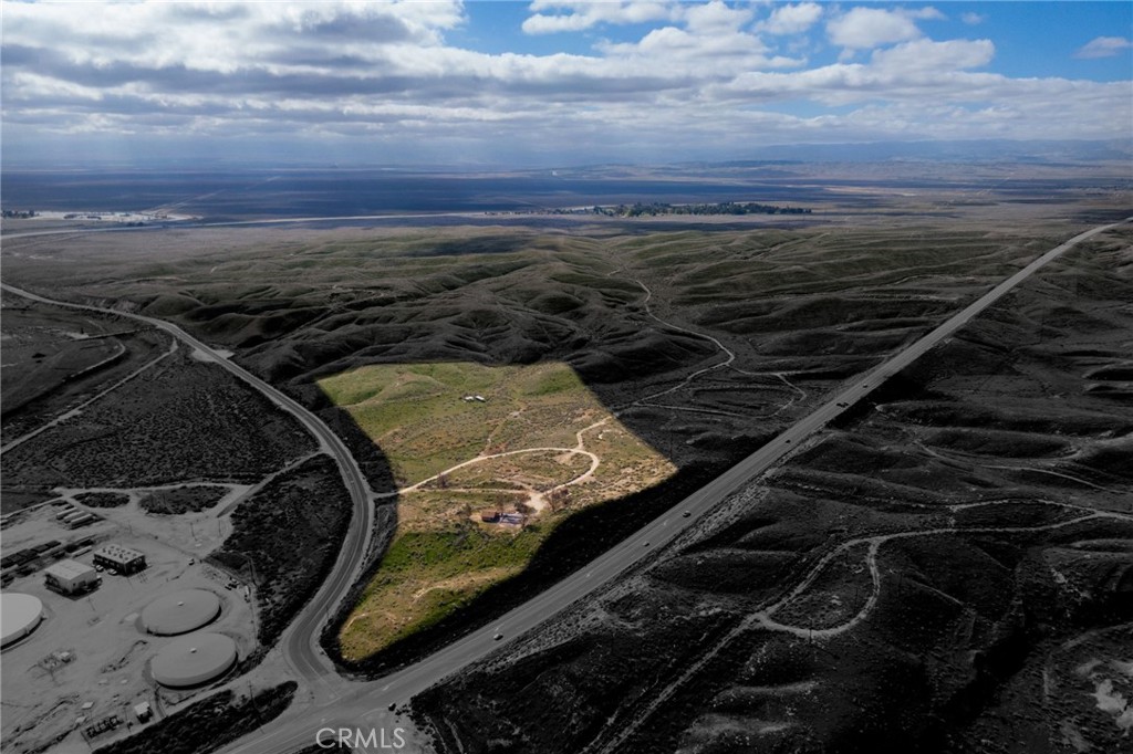 30300 Golf Course Road Taft, CA 93268 - Photo 3 of 15