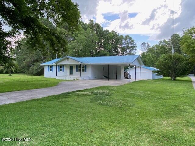 820 Calabash Road Northwest Calabash, NC 28467 - Photo 2 of 33 Front view