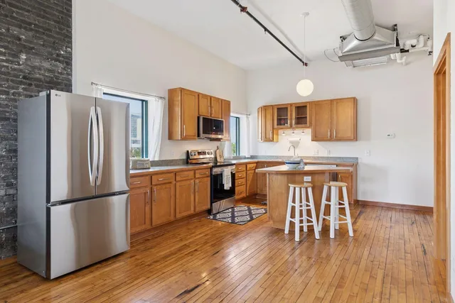 $155,000 | 523 Jackson Street, Unit 302, St. Paul, MN 55101