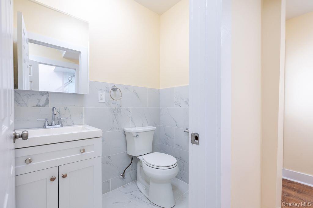 1870 Baldwin Road, Unit 79 Yorktown Heights, NY 10598 - Photo 5 of 18 Bathroom