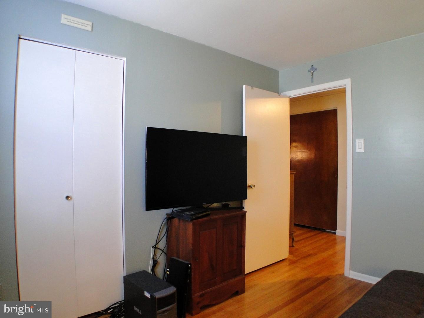 3332 Chesterfield Road Philadelphia, PA 19114 - Photo 15 of 25 Gallery Image 15