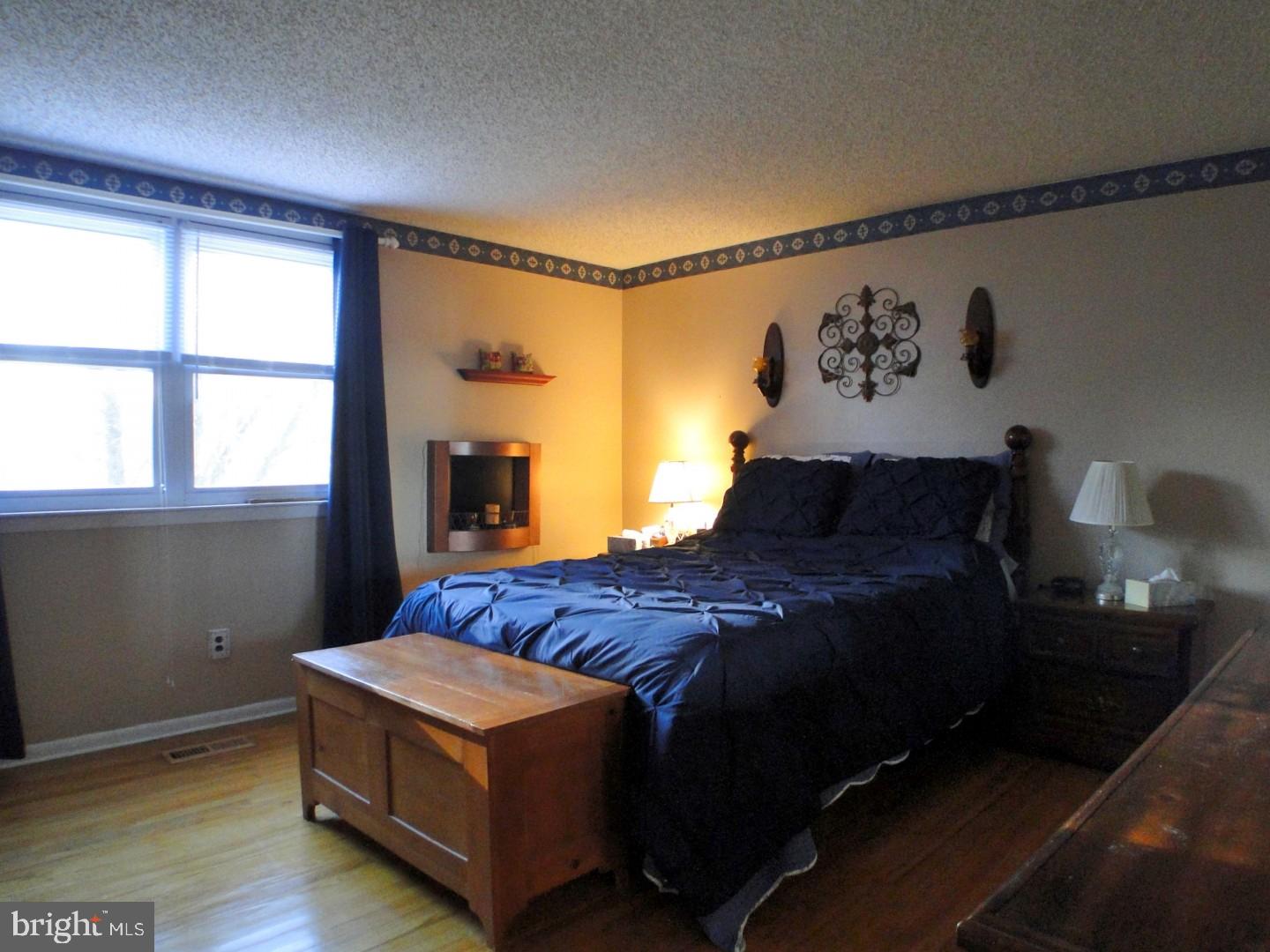 3332 Chesterfield Road Philadelphia, PA 19114 - Photo 17 of 25 Gallery Image 17