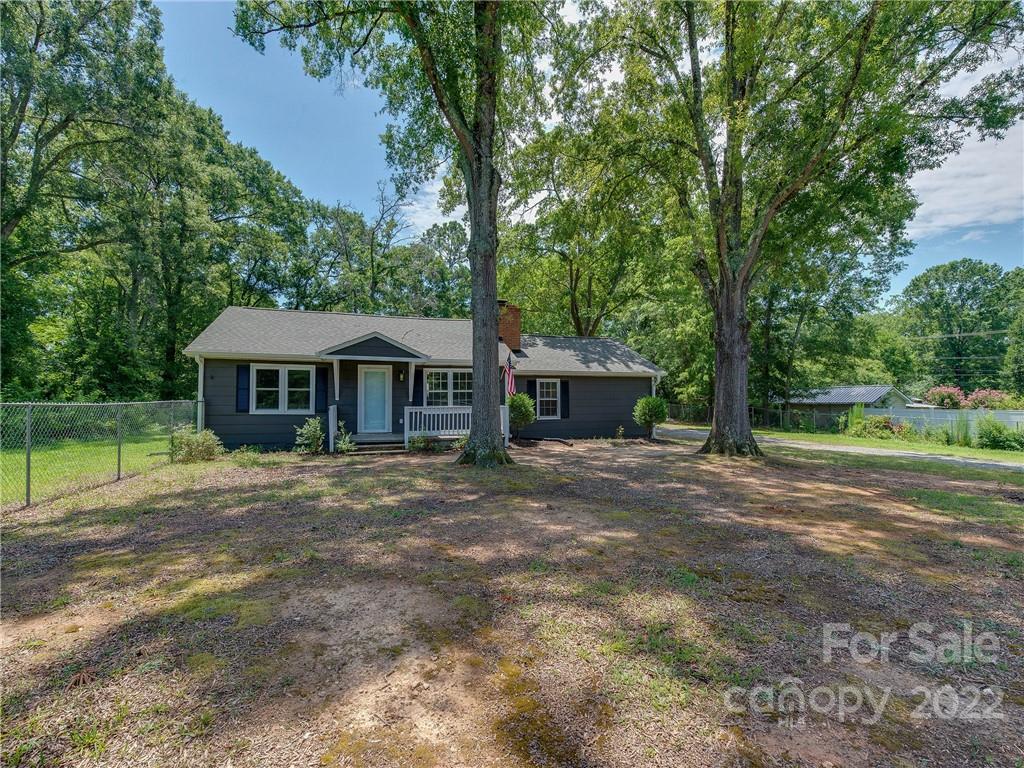 170 Mitchum Road Rock Hill, SC 29730 - Photo 3 of 46 Gallery Image 3