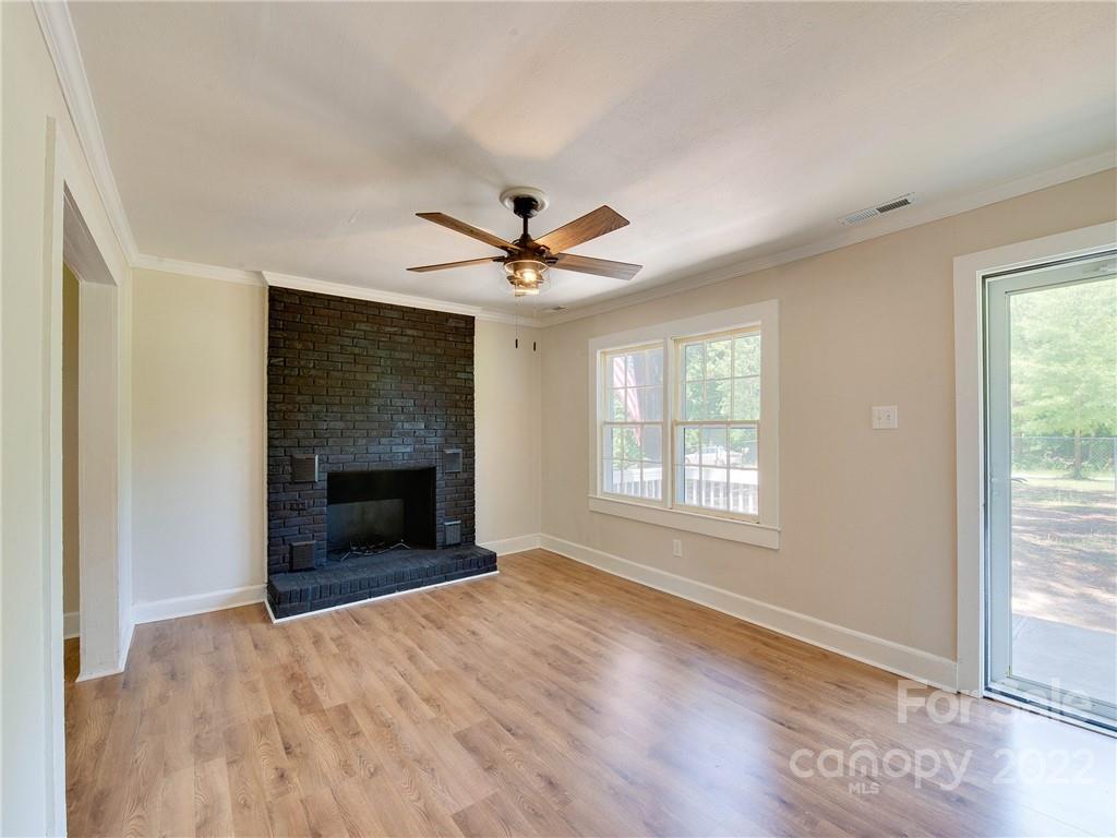 170 Mitchum Road Rock Hill, SC 29730 - Photo 4 of 46 Gallery Image 4