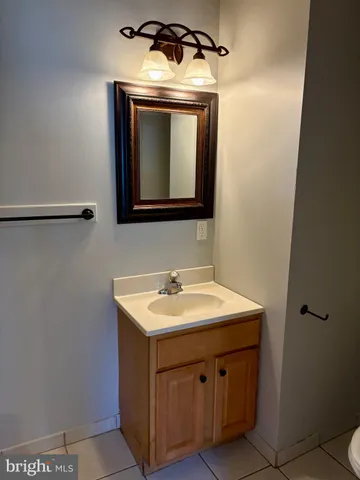 $1,900 | 167 West 7th Avenue, Conshohocken, PA 19428