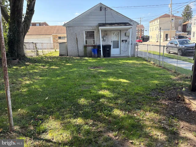 $1,900 | 167 West 7th Avenue, Conshohocken, PA 19428