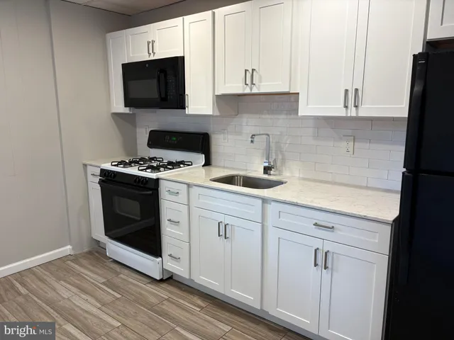 $1,900 | 167 West 7th Avenue, Conshohocken, PA 19428