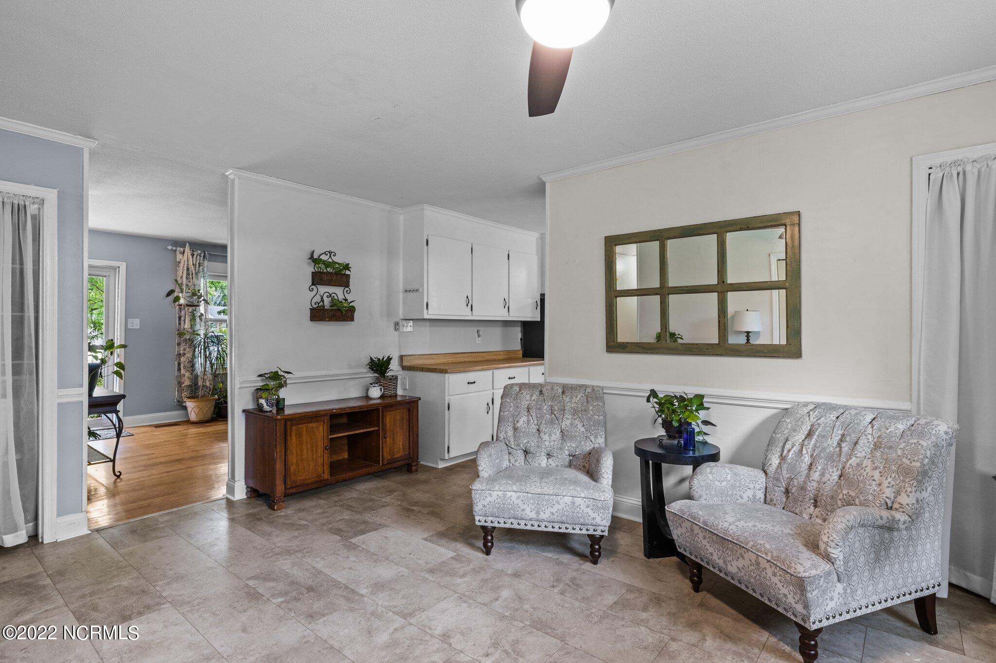 604 Friendly Road Morehead City, NC 28557 - Photo 7 of 44 web__S3A0037