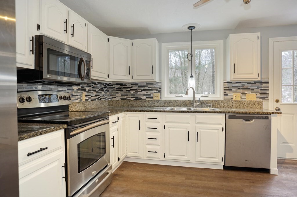74 Ridge Road, Unit A Northborough, MA 01532 - Photo 6 of 25 Gallery Image 6