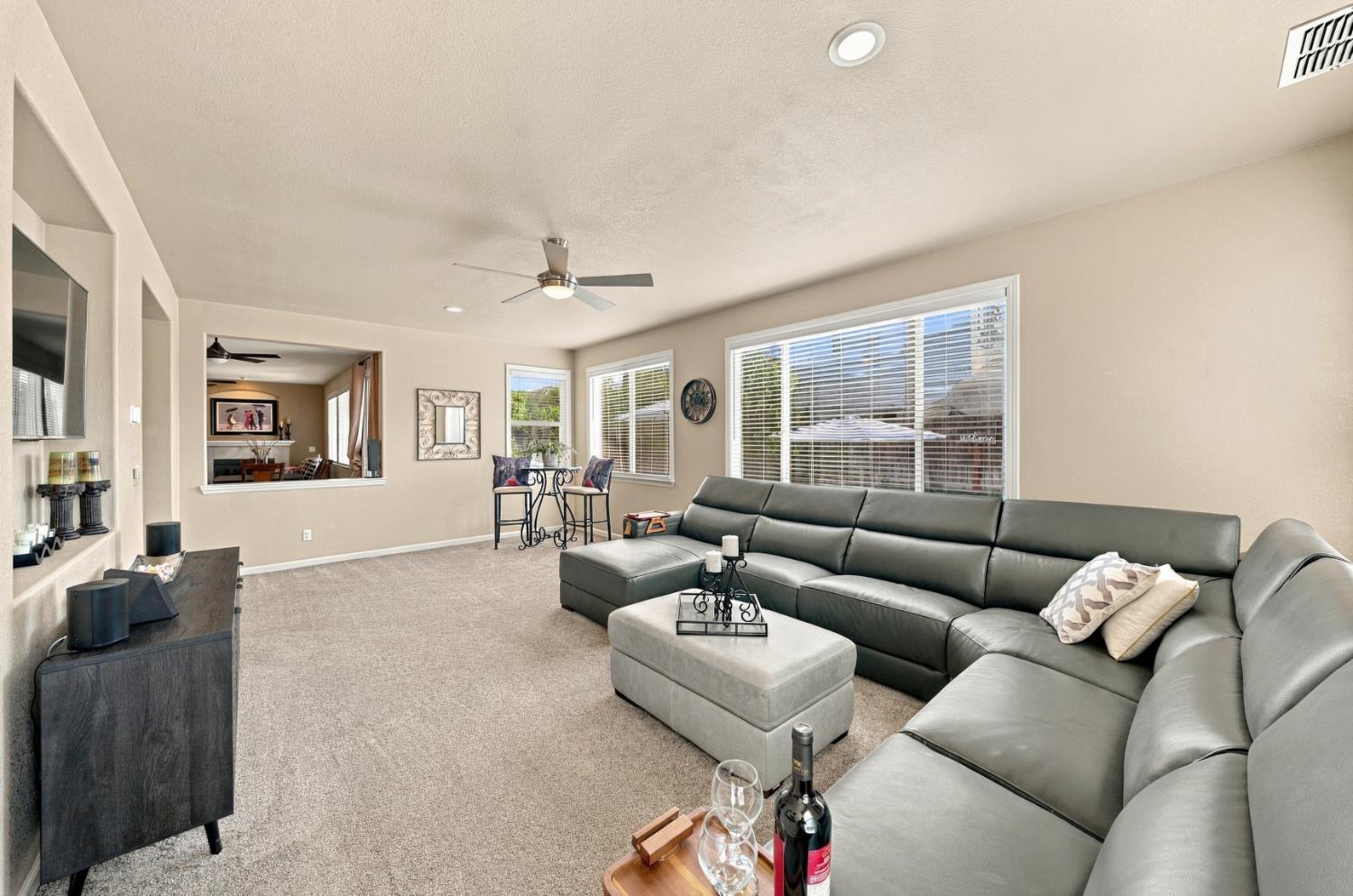 1530 Calhoun Avenue Ripon, CA 95366 - Photo 9 of 42 Gallery Image 9