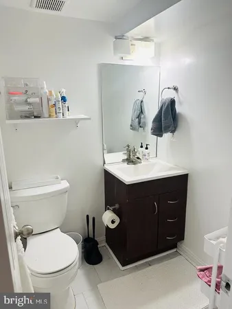 $4,495 | 1011 8th Street Northeast, Washington, DC 20002