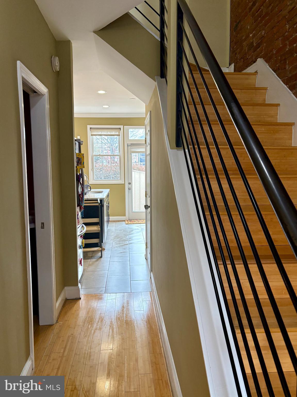 1011 8th Street Northeast Washington, DC 20002 - Photo 5 of 34 a view of an entryway