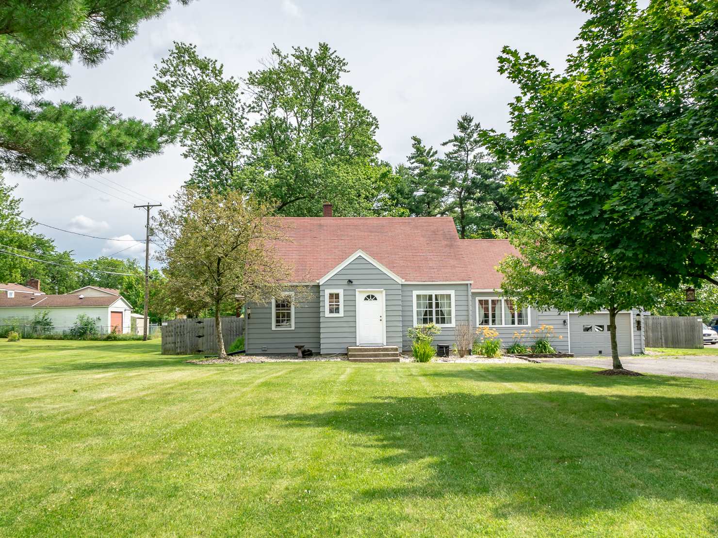 728 Stratton Road Fort Wayne, IN 46825 - Photo 1 of 36 Gallery Image 1