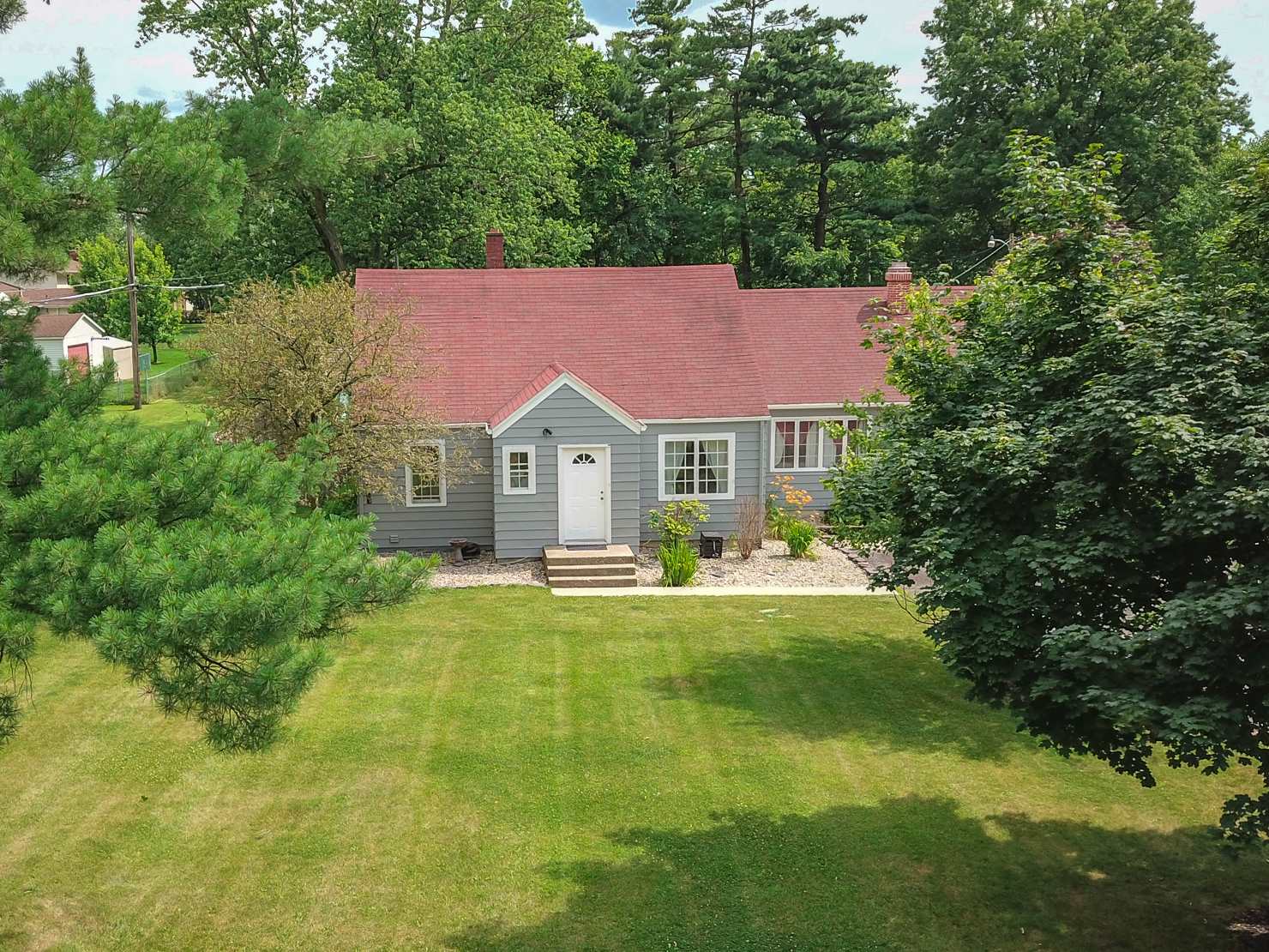 728 Stratton Road Fort Wayne, IN 46825 - Photo 2 of 36 Gallery Image 2