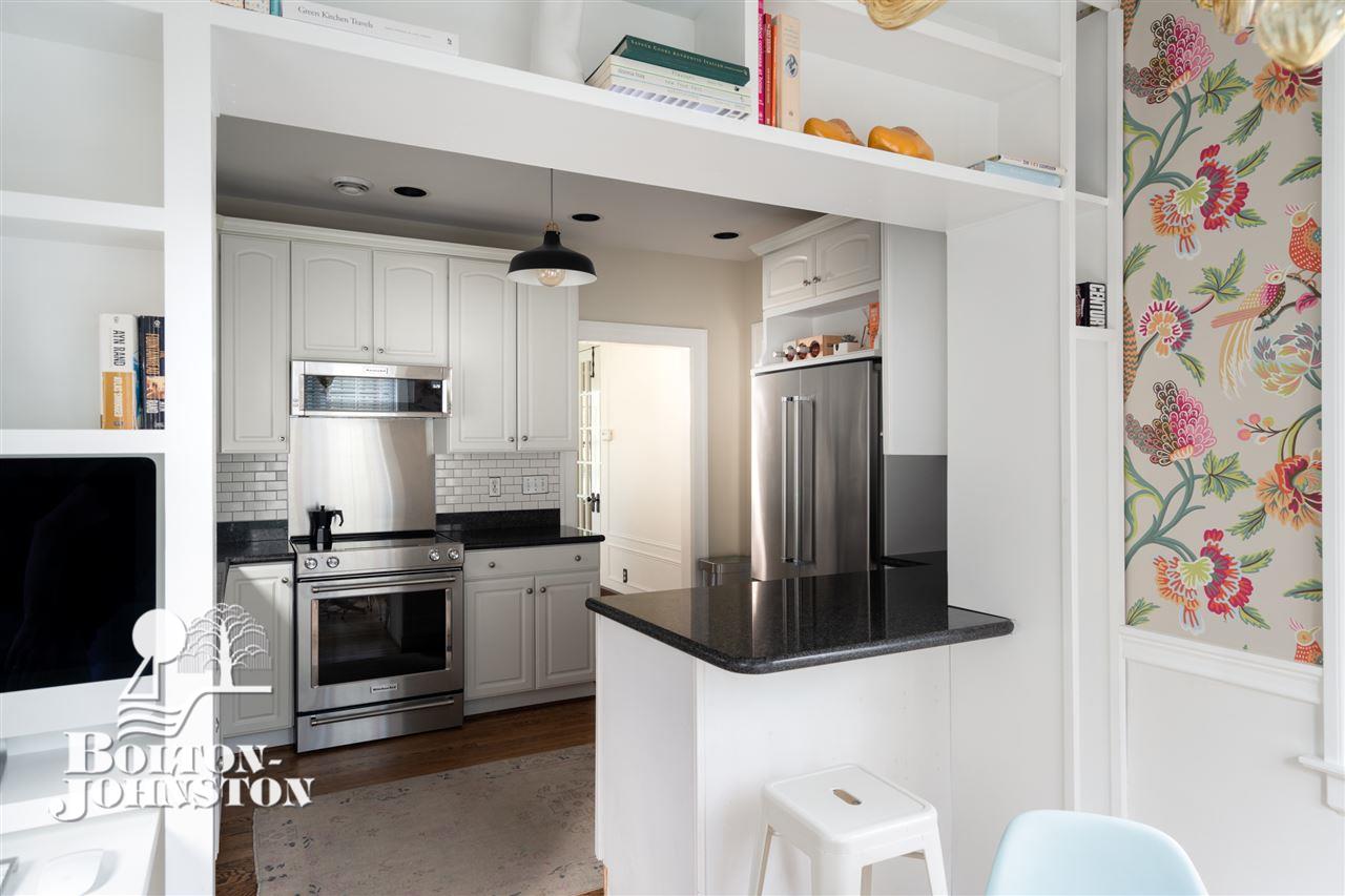 923 Washington Road Grosse Pointe, MI 48230 - Photo 16 of 56 31388291-15.JPG