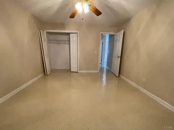 $275,000 | 1419-1421 Longwood Avenue, Bedford, VA 24523