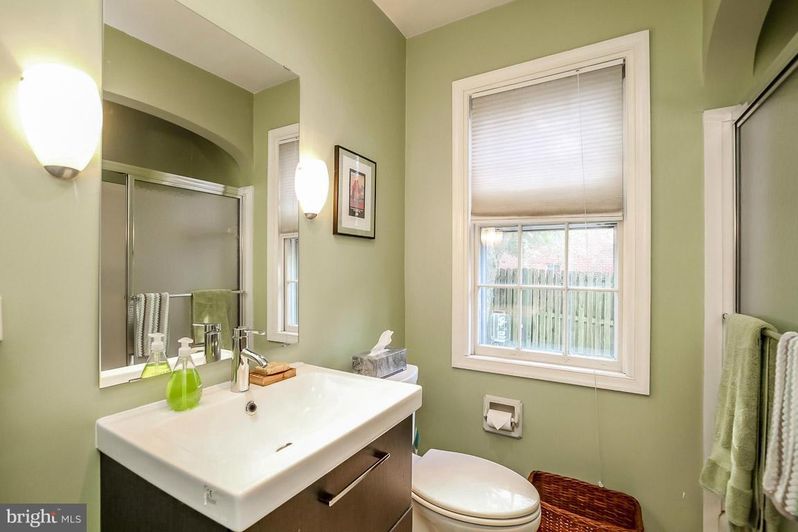 501 Yarmouth Road Baltimore, MD 21286 - Photo 11 of 25 Bath