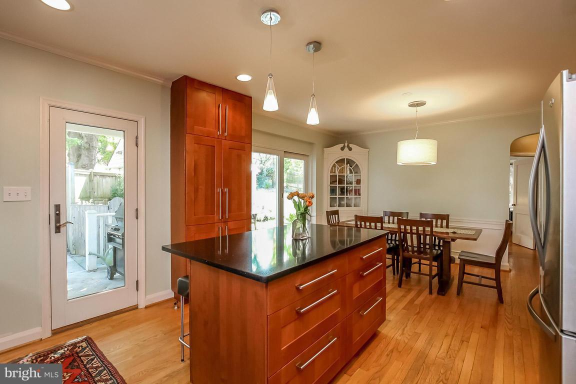 501 Yarmouth Road Baltimore, MD 21286 - Photo 7 of 25 Kitchen
