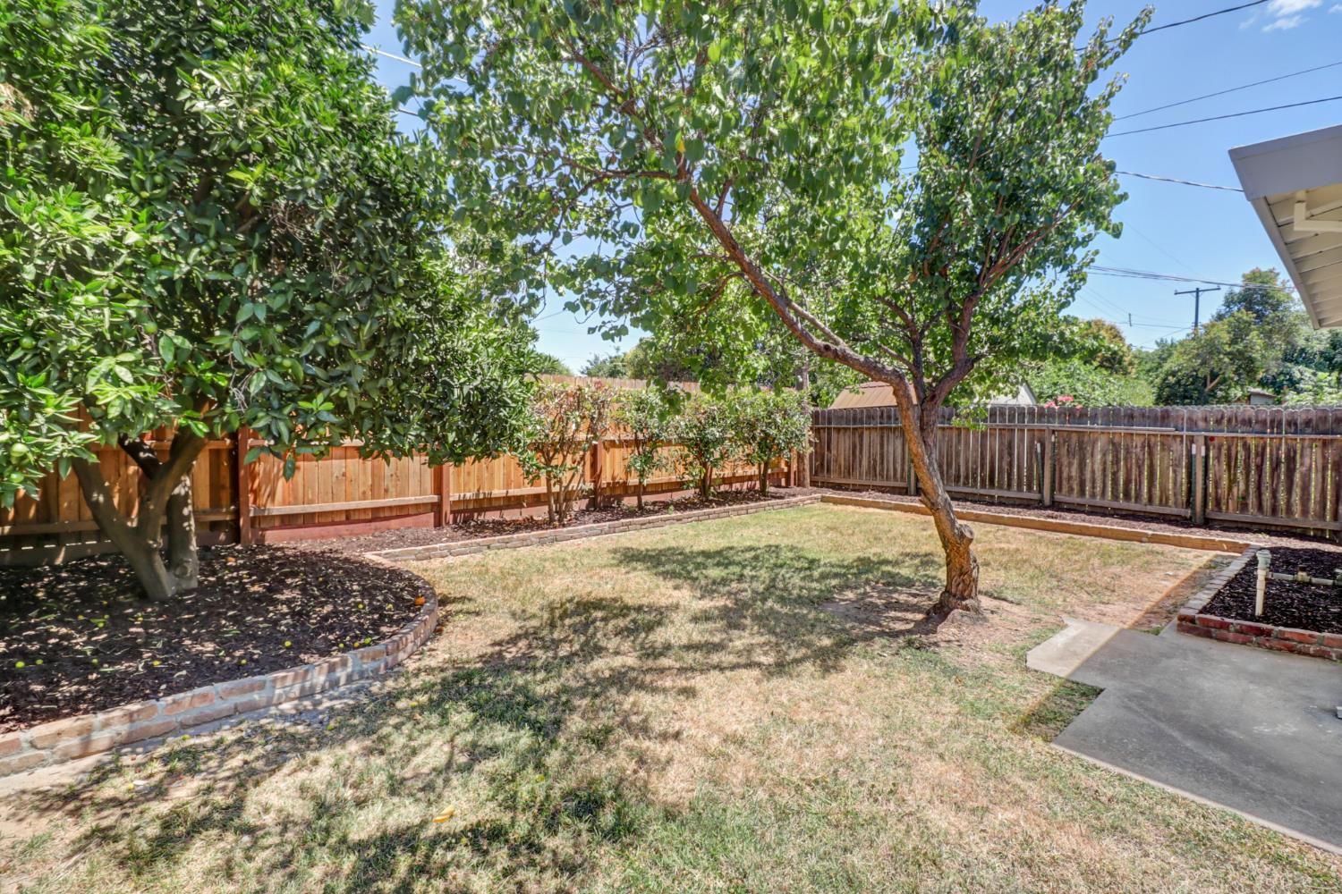 3819 Kroy Way Sacramento, CA 95820 - Photo 31 of 42