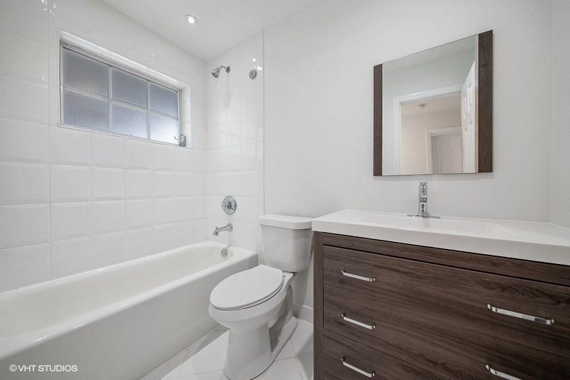 1190 Southwest 14th Street Boca Raton, FL 33486 - Photo 13 of 16 08_1190SW14thSt_8_Bathroom_FlexMLS800x60