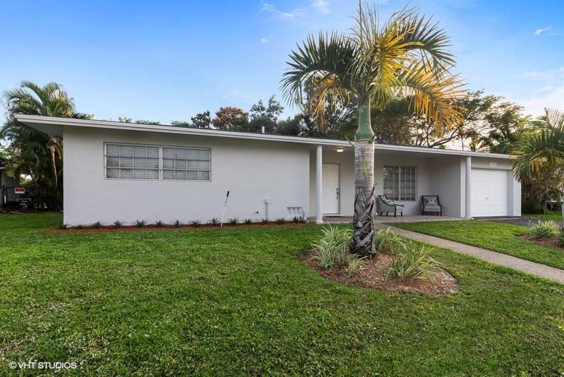 1190 Southwest 14th Street Boca Raton, FL 33486 - Photo 16 of 16 01_1190SW14thSt_4100NW28thWay_57_FrontVi