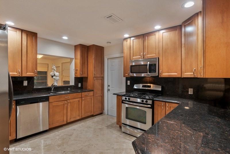 1190 Southwest 14th Street Boca Raton, FL 33486 - Photo 8 of 16 06_1190SW14thSt_4100NW28thWay_5_Kitchen_
