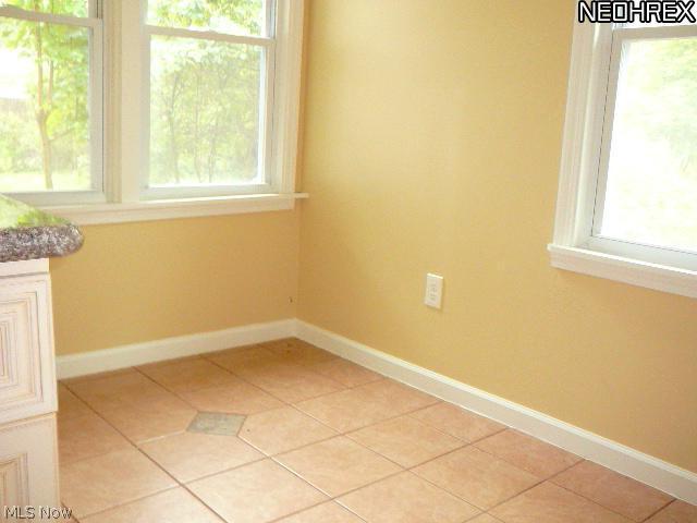 892 Selwyn Road Cleveland Heights, OH 44112 - Photo 5 of 10 BREAKFAST NOOK WITH CERAMIC FLOORING