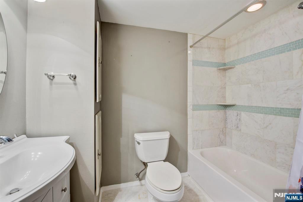 181 East Pleasant Grove Road Jackson, NJ 08527 - Photo 13 of 27