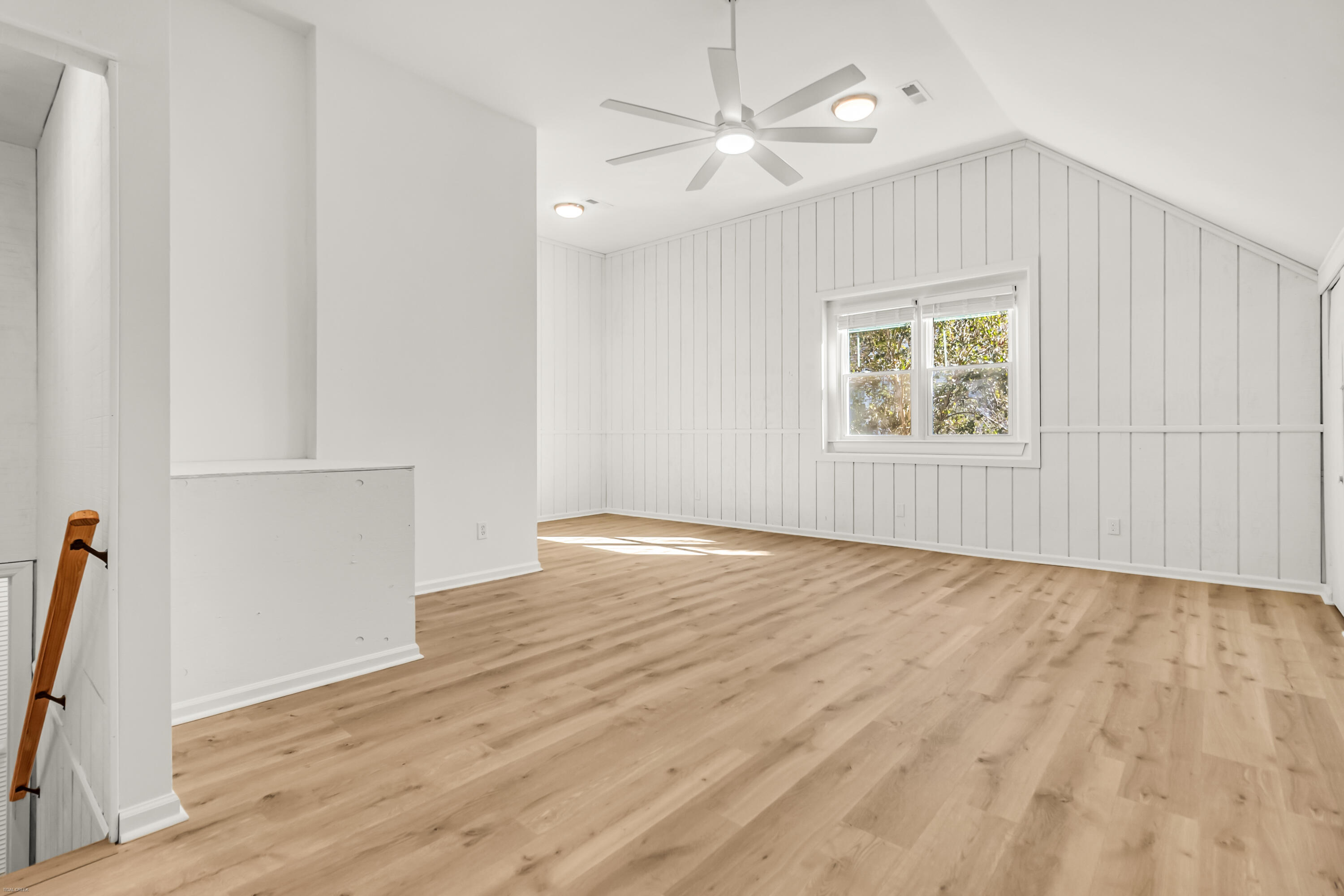 404 Hobcaw Drive Mount Pleasant, SC 29464 - Photo 13 of 21 404 Hobcaw -Tidalcreekphoto- (29)