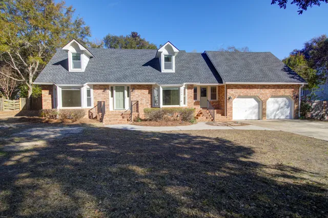 $8,000 | 404 Hobcaw Drive, Mount Pleasant, SC 29464