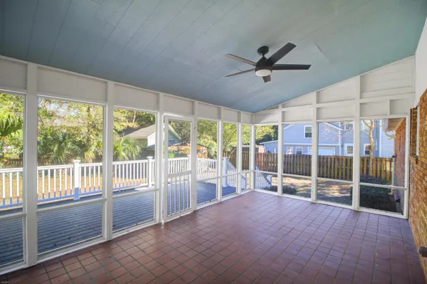 $7,000 | 404 Hobcaw Drive, Mount Pleasant, SC 29464