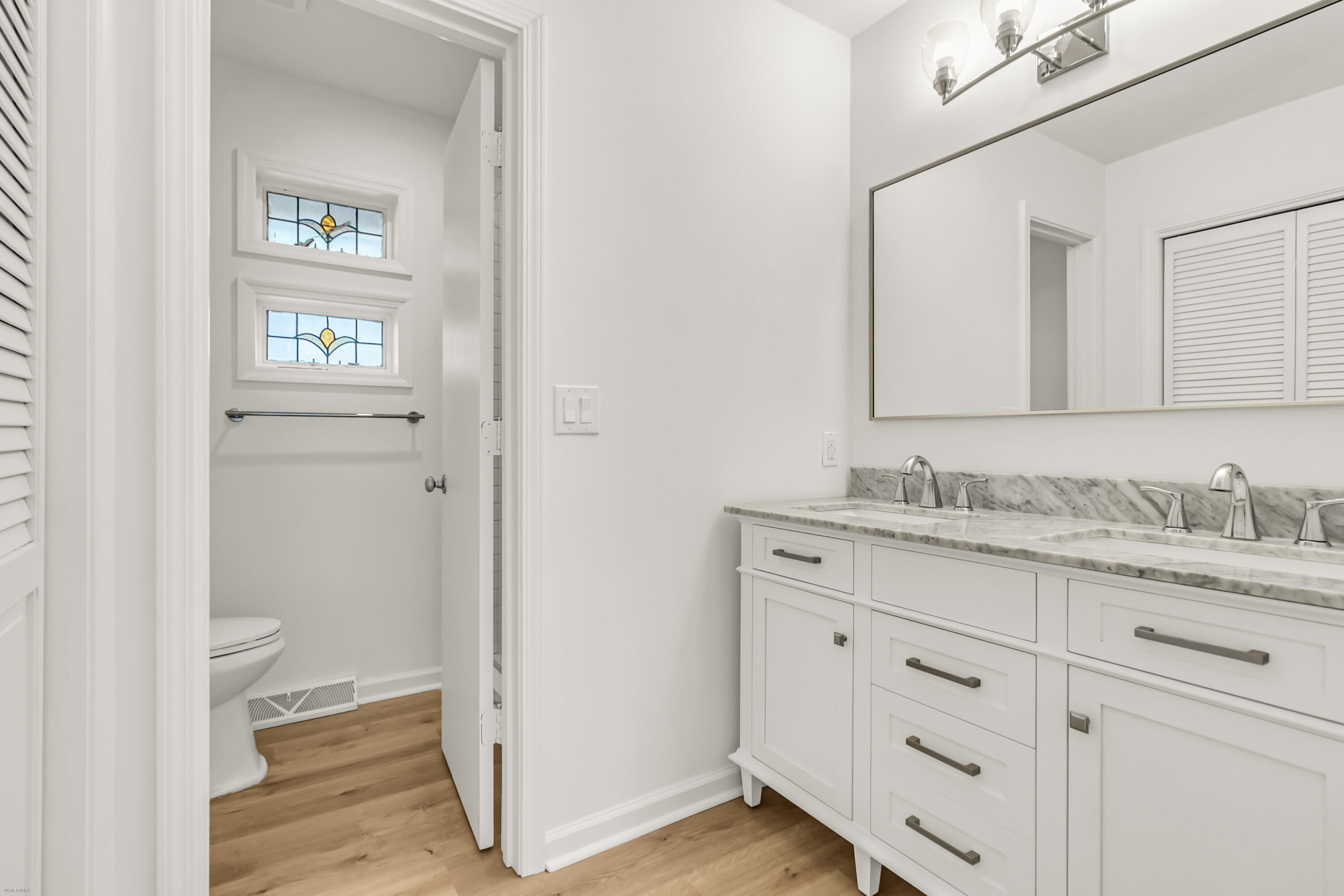 404 Hobcaw Drive Mount Pleasant, SC 29464 - Photo 7 of 21 404 Hobcaw -Tidalcreekphoto- (38)