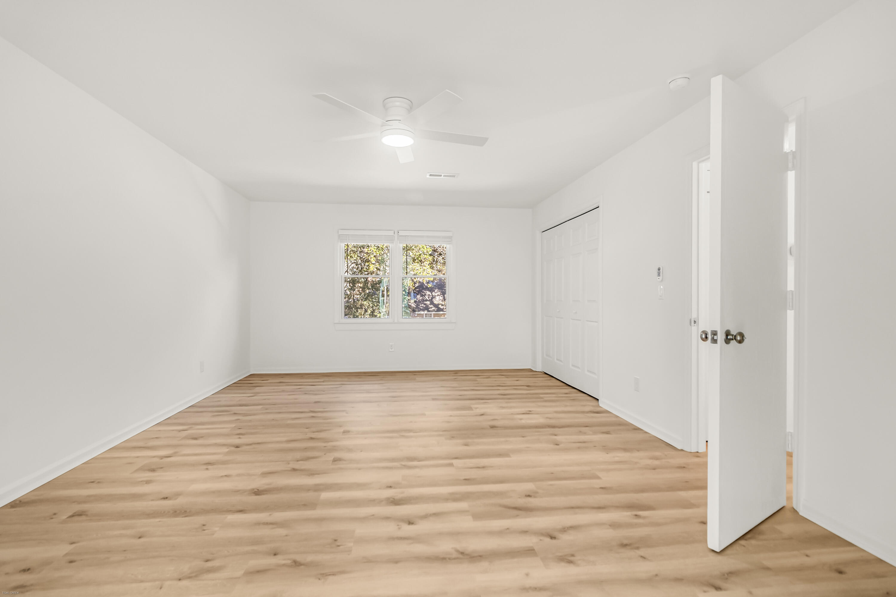 404 Hobcaw Drive Mount Pleasant, SC 29464 - Photo 9 of 21 404 Hobcaw -Tidalcreekphoto- (44)