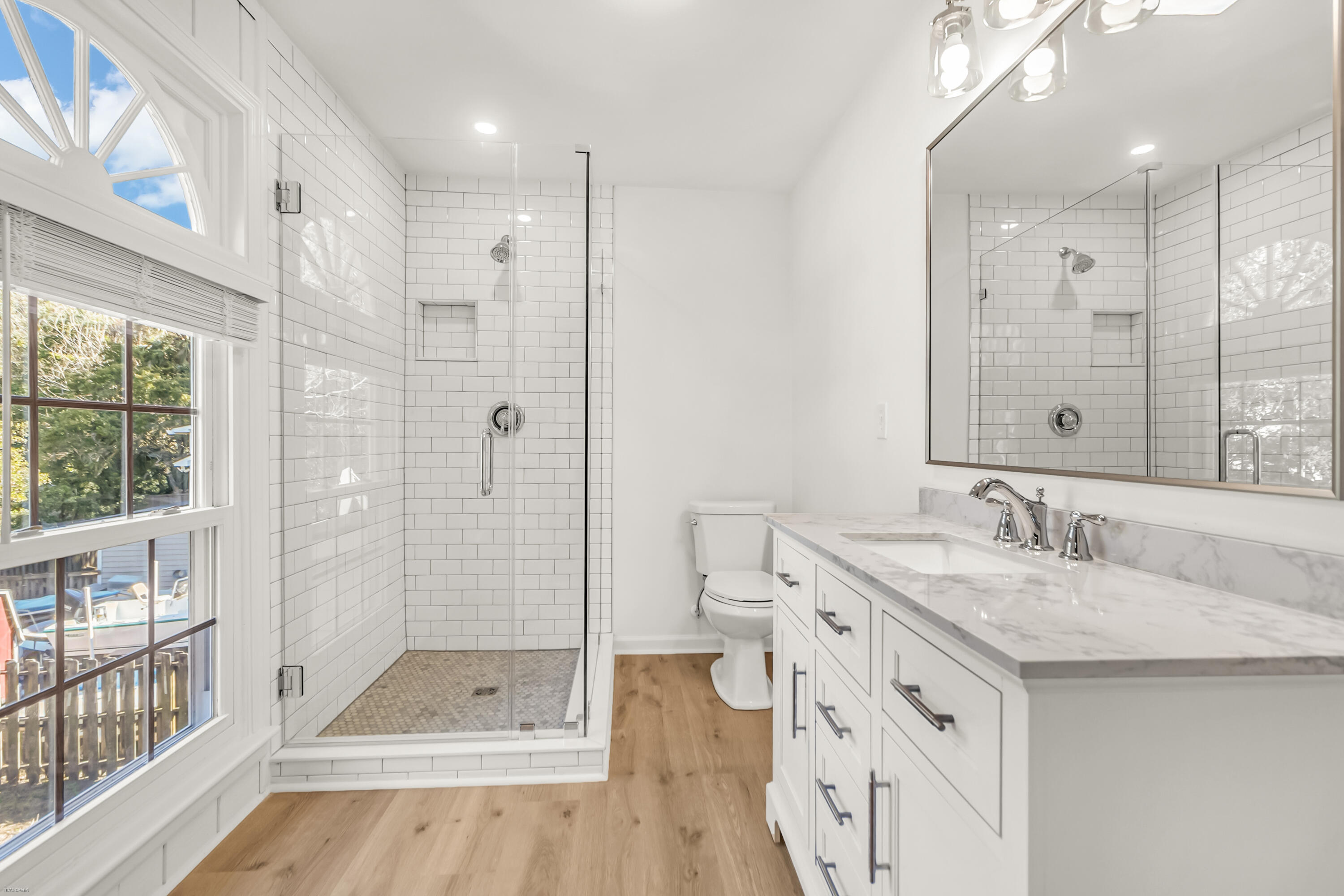 404 Hobcaw Drive Mount Pleasant, SC 29464 - Photo 10 of 21 404 Hobcaw -Tidalcreekphoto- (53)