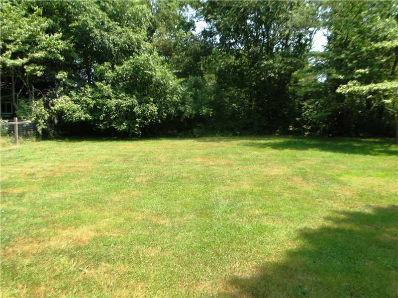 28 Norman Road Jamestown, RI 02835 - Photo 14 of 16 Exterior Back.