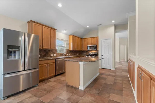 $2,595 | 31323 Trinity Park Lane, Spring, TX 77386