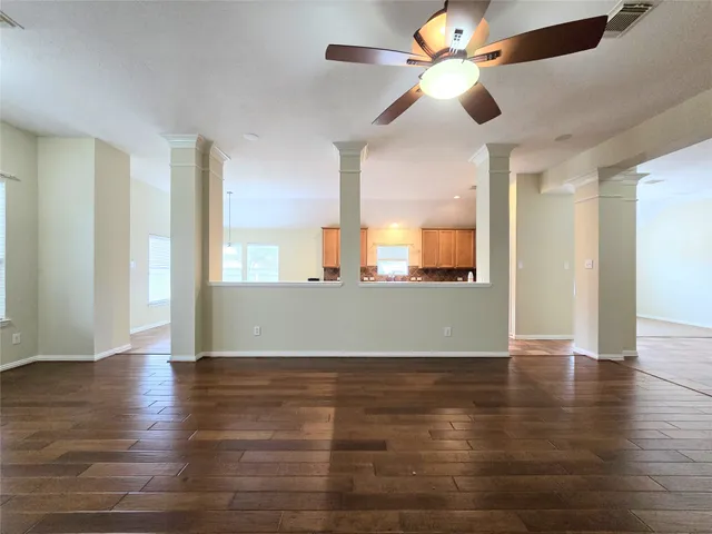 $3,095 | 31323 Trinity Park Lane, Spring, TX 77386