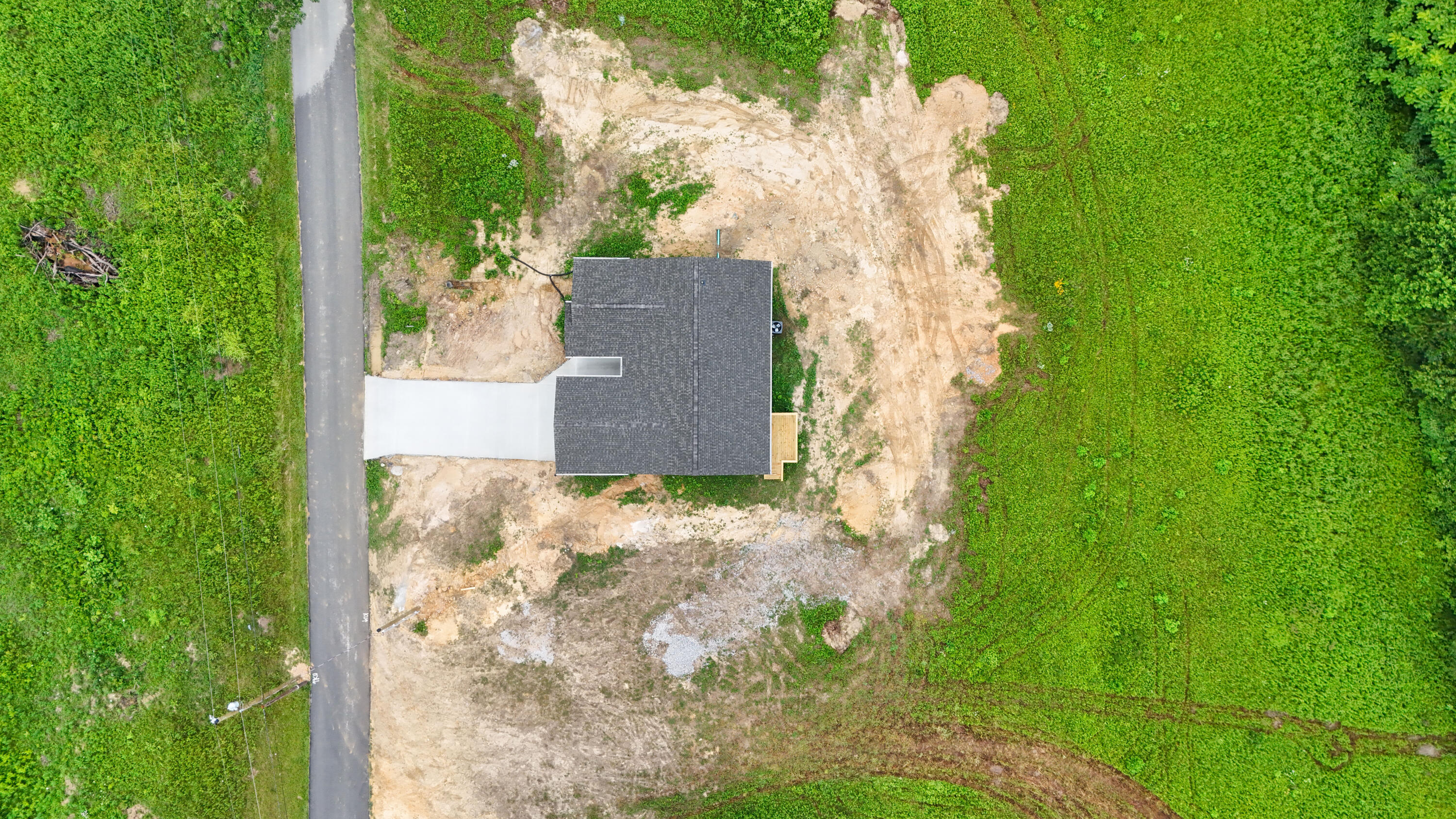 140 Devils Neck Road Corbin, KY 40701 - Photo 14 of 48 LightroomRealEstateEdits-8