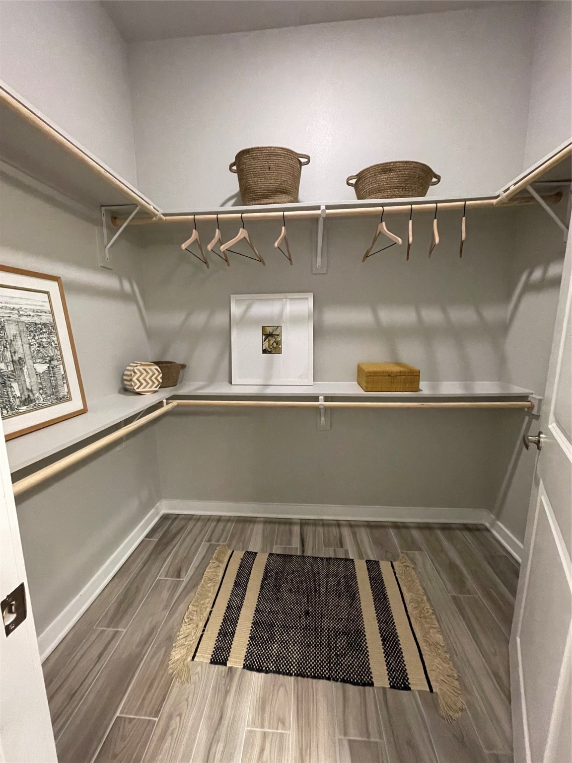 12840 Jones Road, Unit 101 Houston, TX 77070 - Photo 8 of 11 Closet