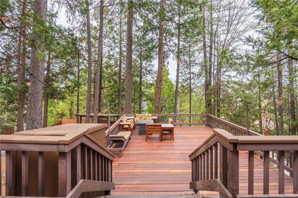 414 Pioneer Road Lake Arrowhead, CA 92352 - Photo 18 of 35