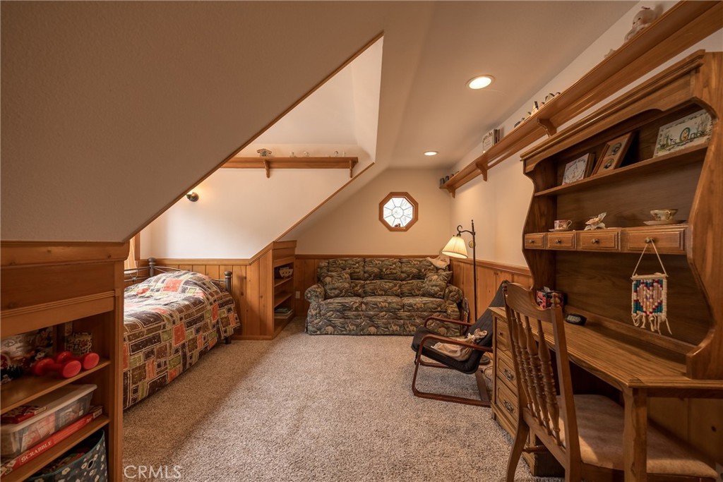 414 Pioneer Road Lake Arrowhead, CA 92352 - Photo 32 of 35